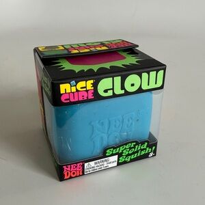 New! NeeDoh Nice Cube Glow Squishy Toy~Blue